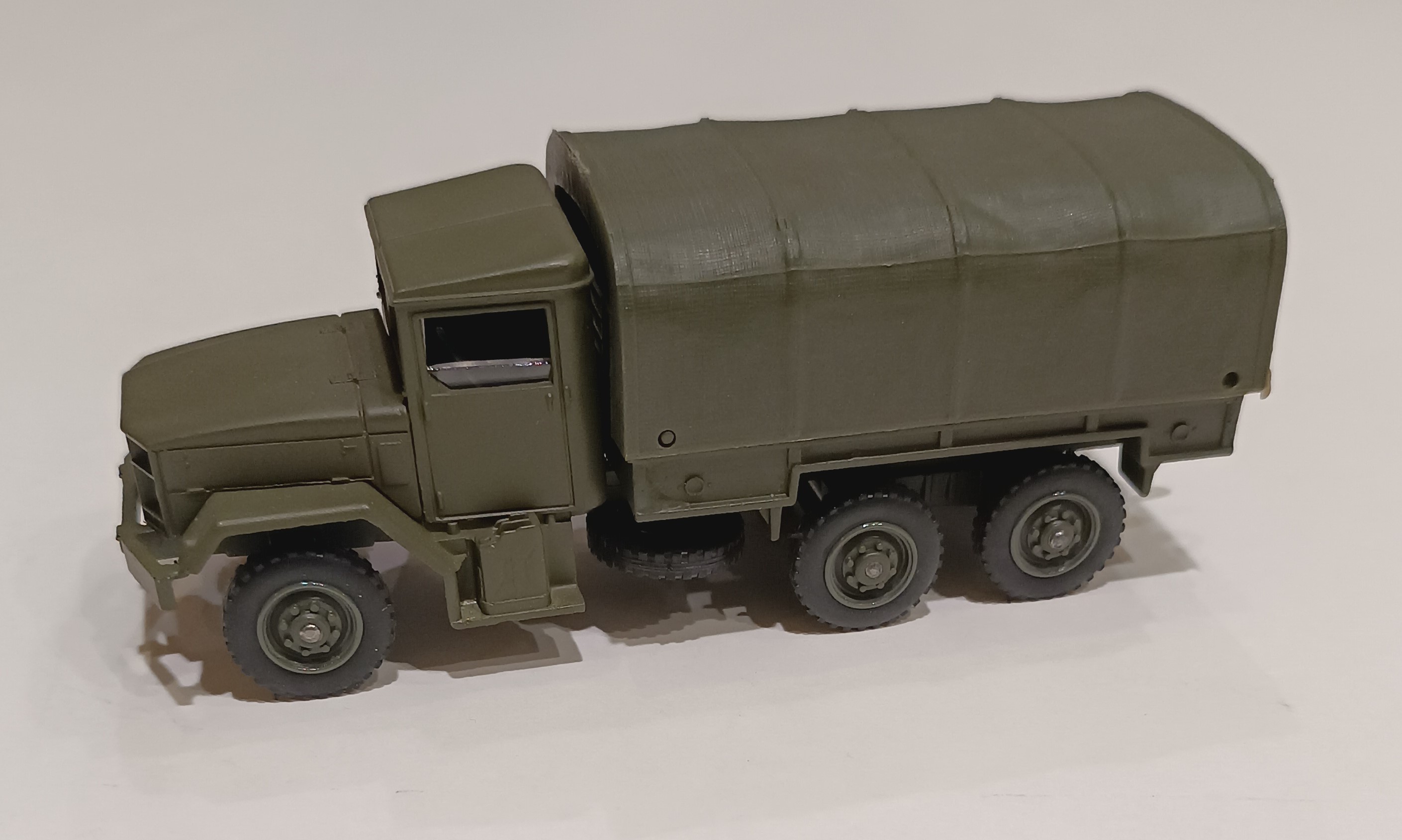 Kaiser jeep m34 6x6 Solido 1/50