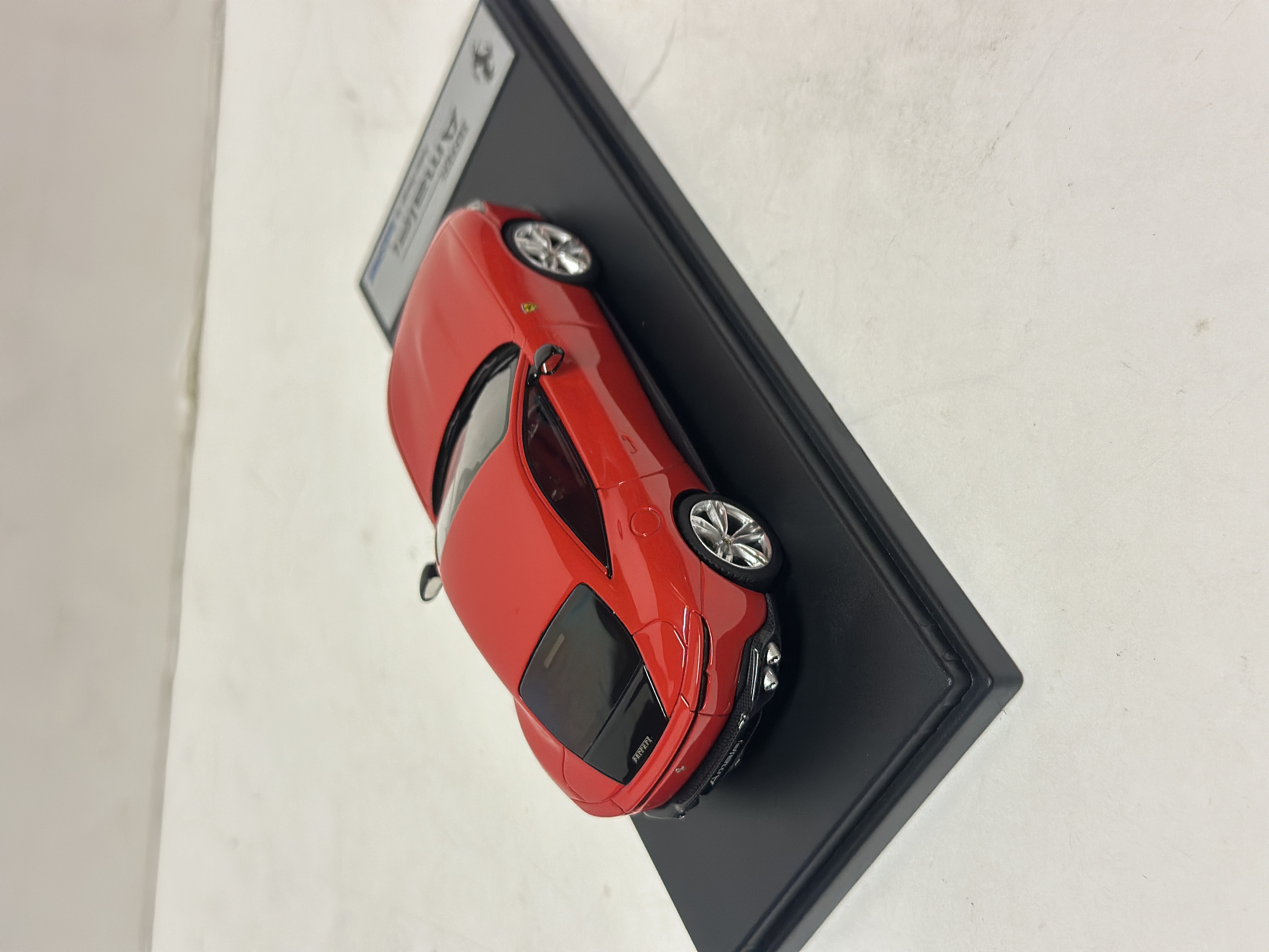 FERRARI AMALFI 2025 ROUGE "ROSSO CORSA" LOOK SMART 1/43