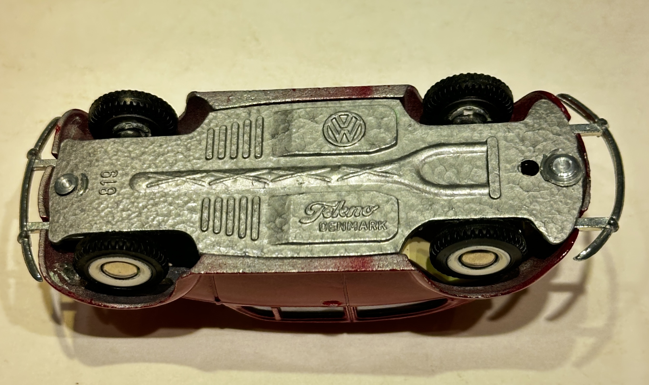 VOLKSWAGEN COCCINELLE TEKNO 1/43