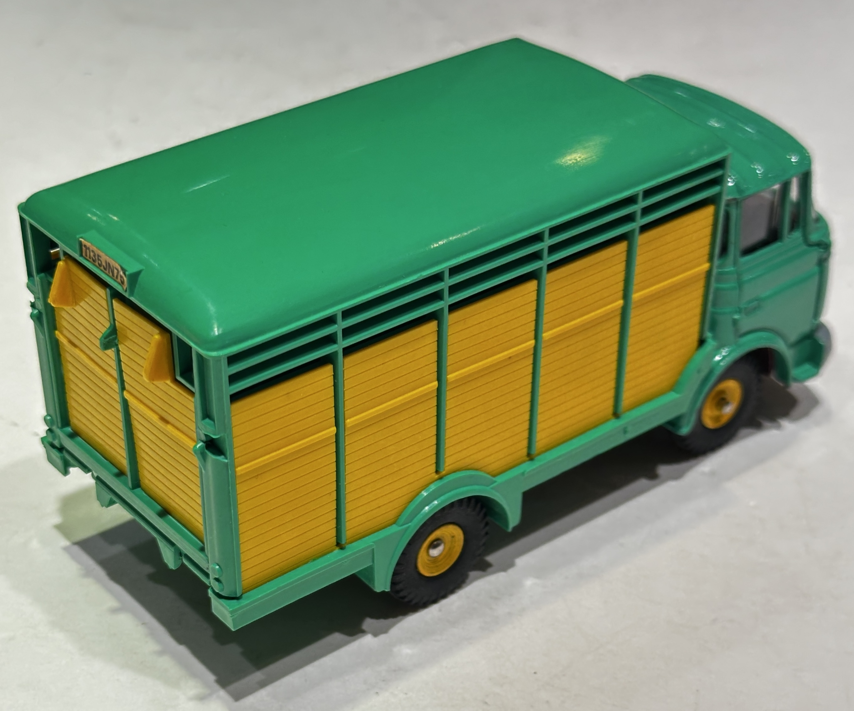 BERLIET GAK TRANSPORT ANIMAUX DINKY 1/43