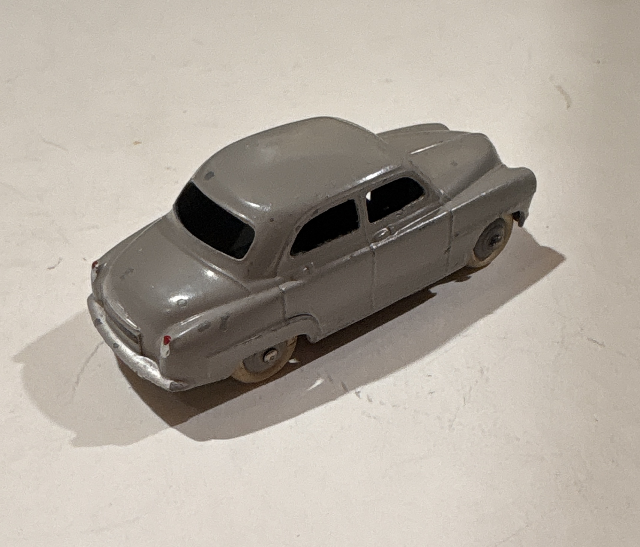 SIMCA 9 ARONDE DINKY TOYS 1.43