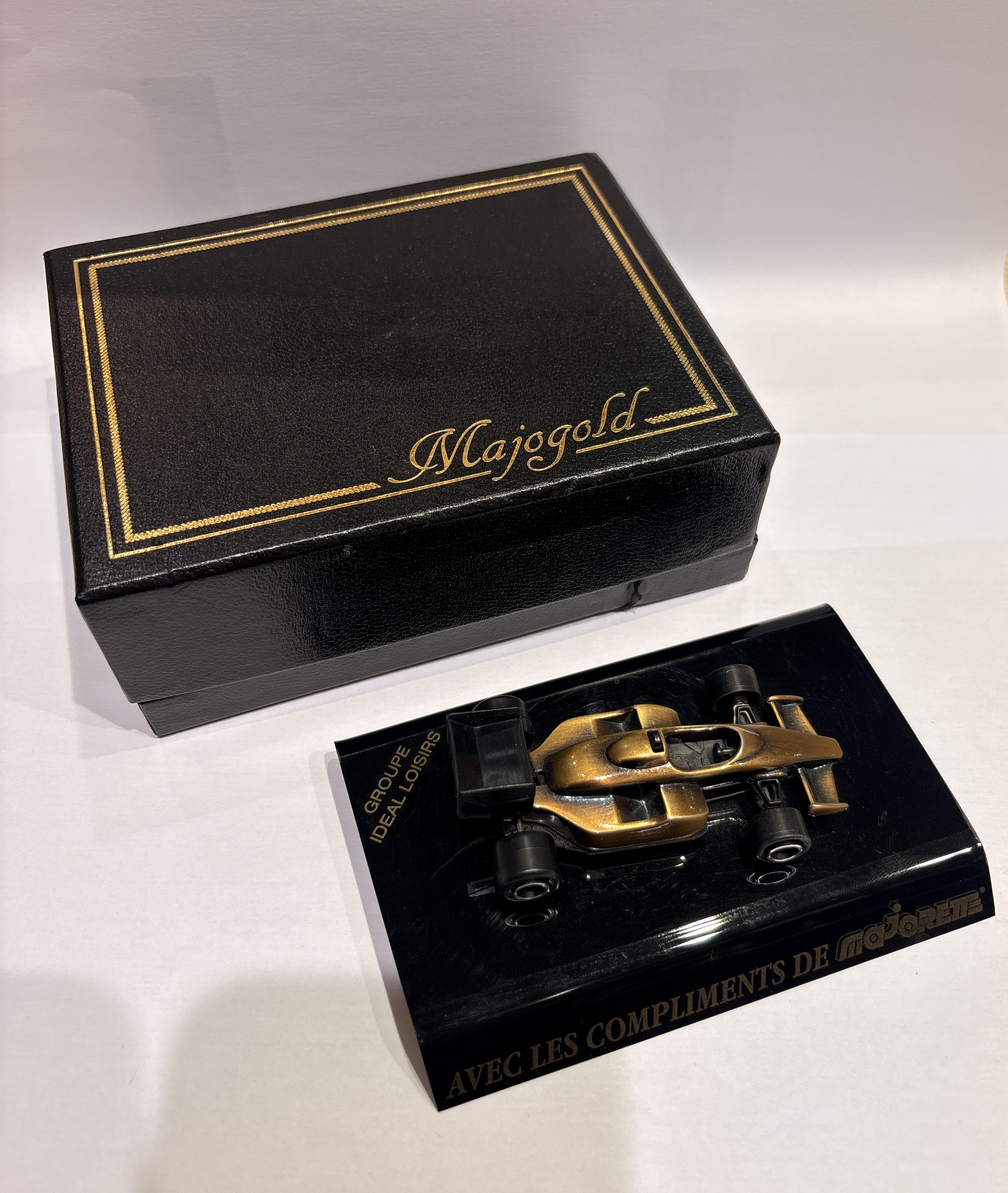 F1 RACINGER MAJOGOLD 1/43