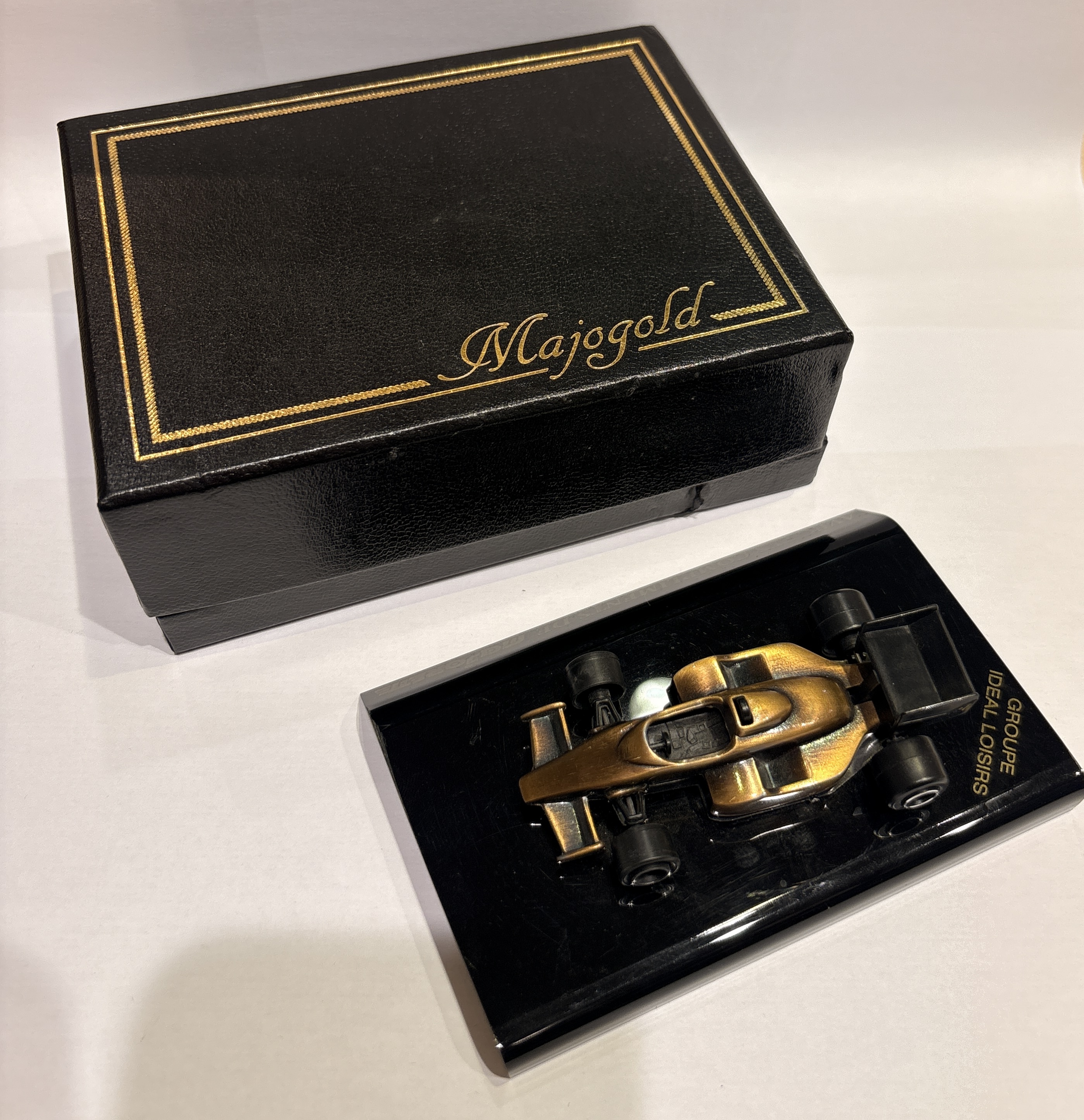 F1 RACINGER MAJOGOLD 1/43