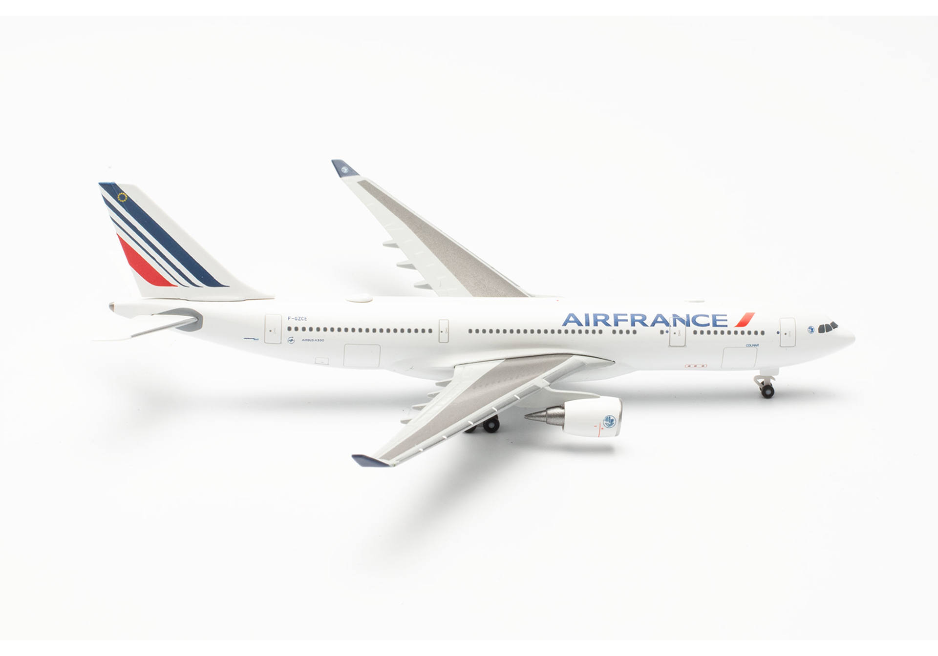 Air France Airbus A330-200 - F-GCZE "Colmar"- HERPA 1/500