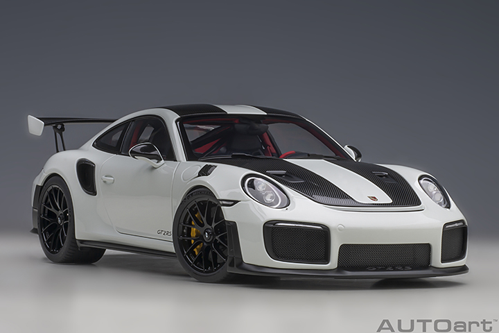 PORSCHE 911 GT2 RS AUTOART 1/18°