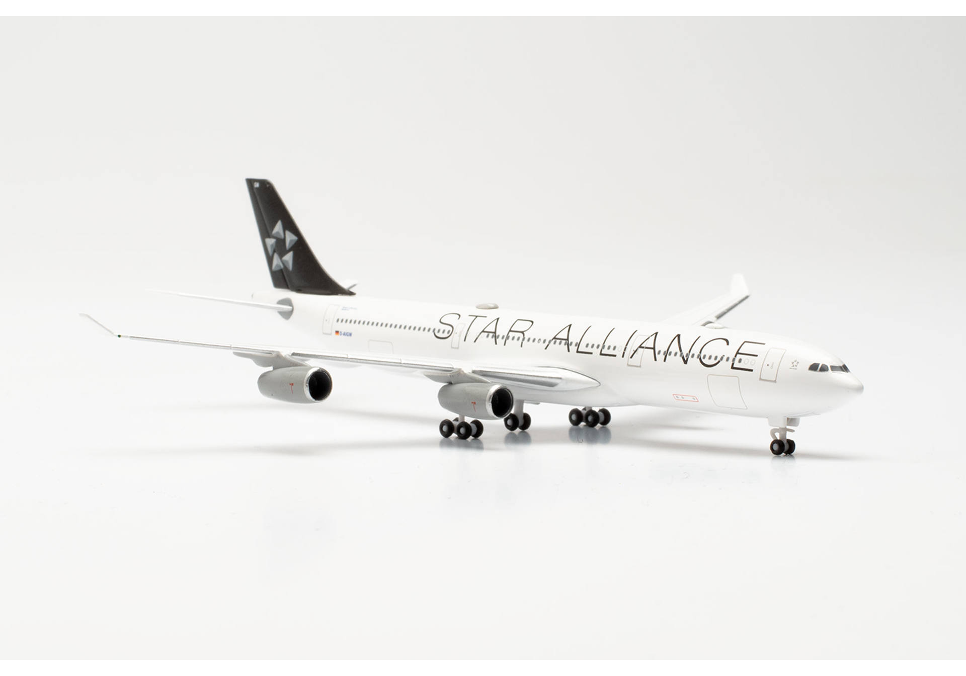 AIRBUS A340-300 STAR ALLIANCE LUFTHANSA HERPA 1/500°