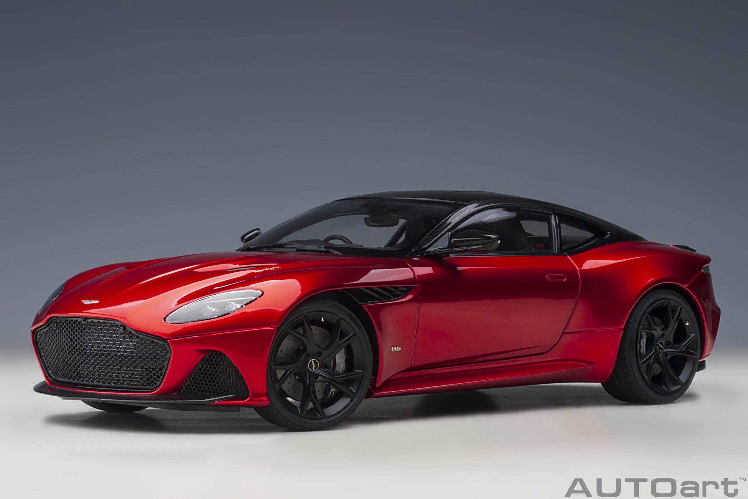 ASTON MARTIN DBS SUPERLEGGERA HYPER RED AUTO ART 1/18°