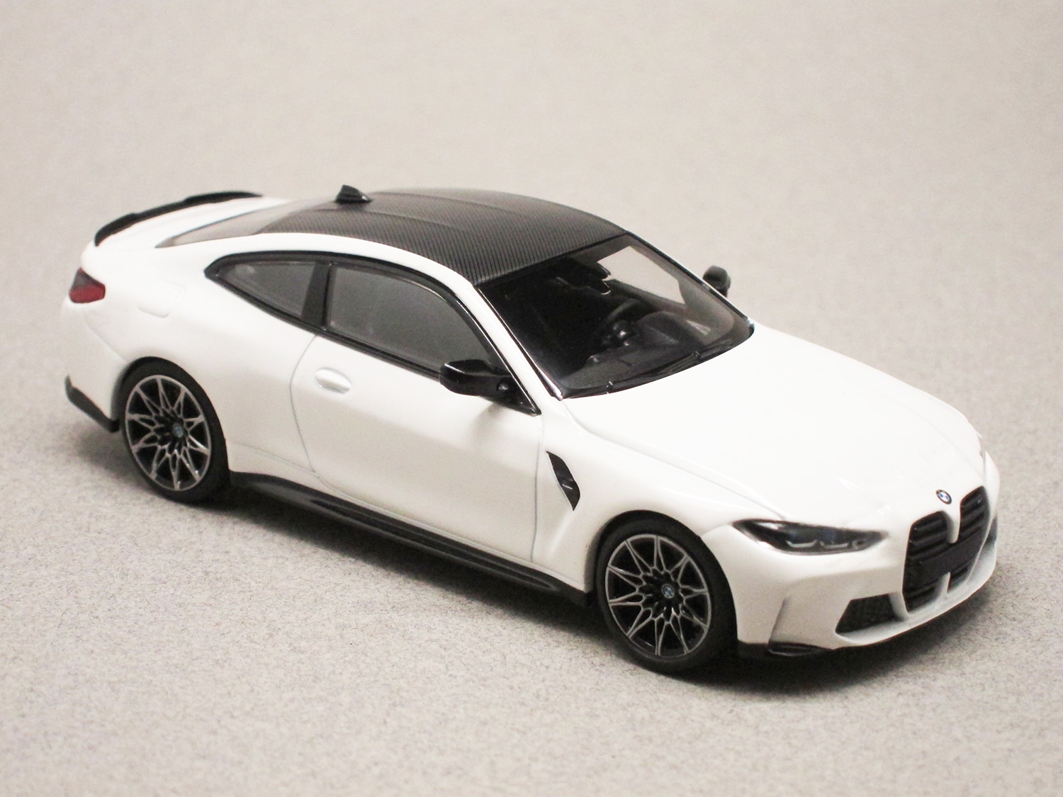 BMW M4 COMPETITION COUPE BLANC 2020 MINICHAMPS 1/18