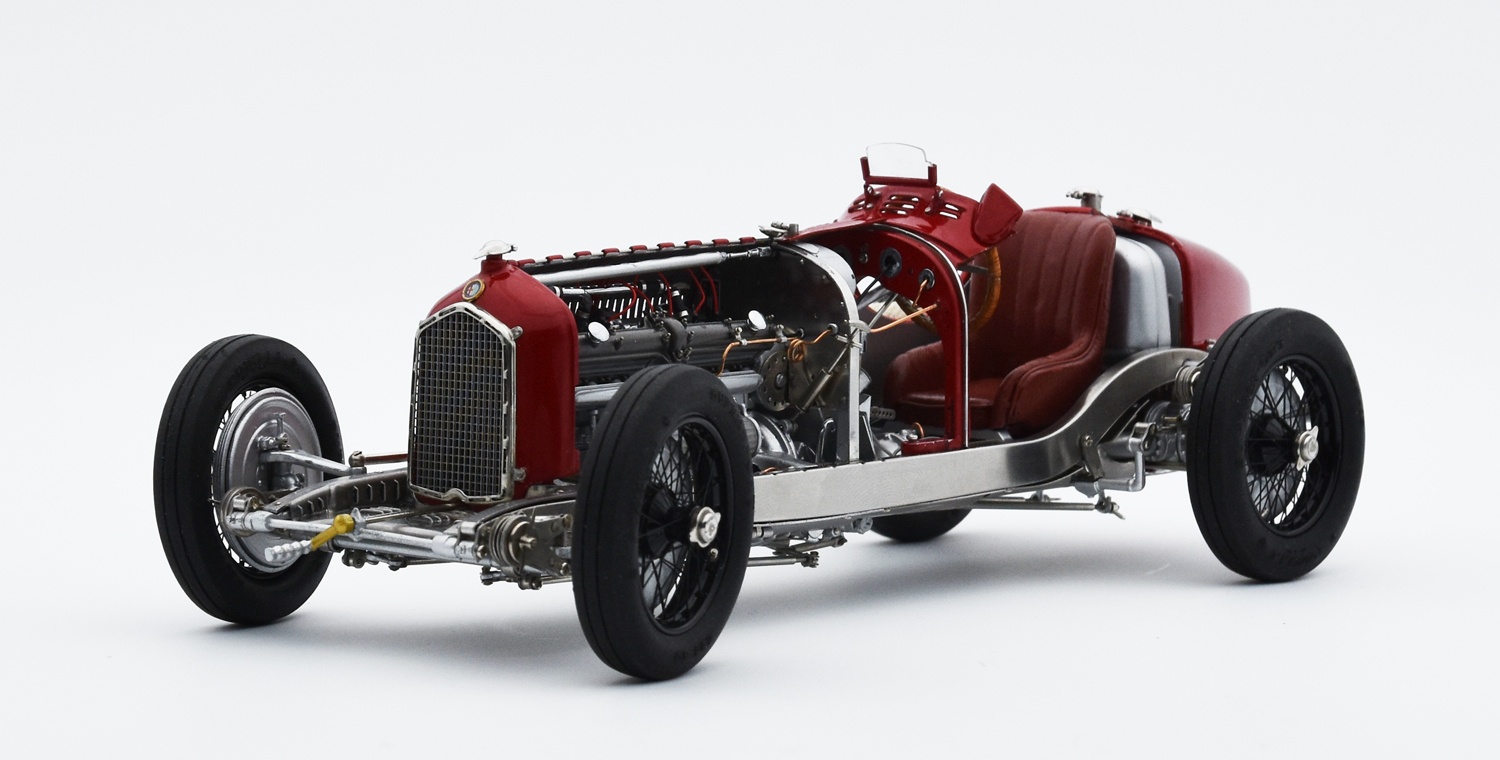 ALFA ROMEO P3 TIPO B N°8 T.NUVOLARI VAINQUEUR GP ITALIE1932 CMC 1/18°