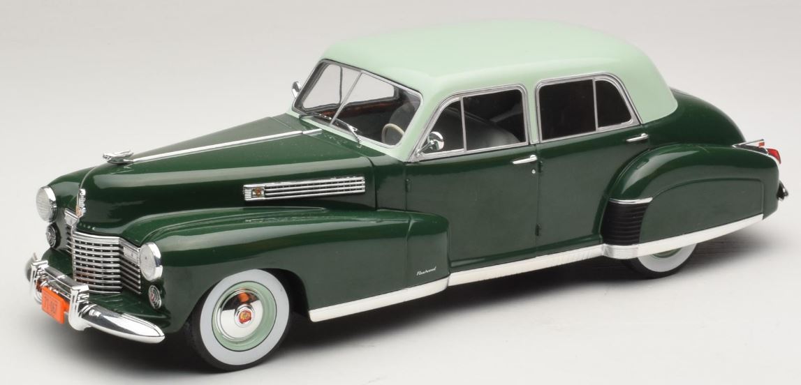 CADILLAC FLEETWOOD SERIES 60 SPECIAL SEDAN GREEN  MODEL CAR 1/18