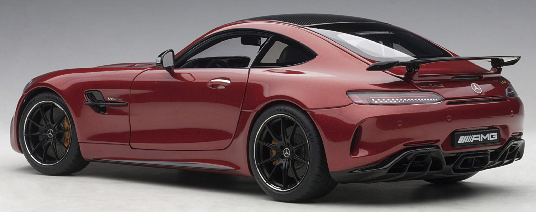 MERCEDES-AMG GT R ROUGE AUTOART 1/18°