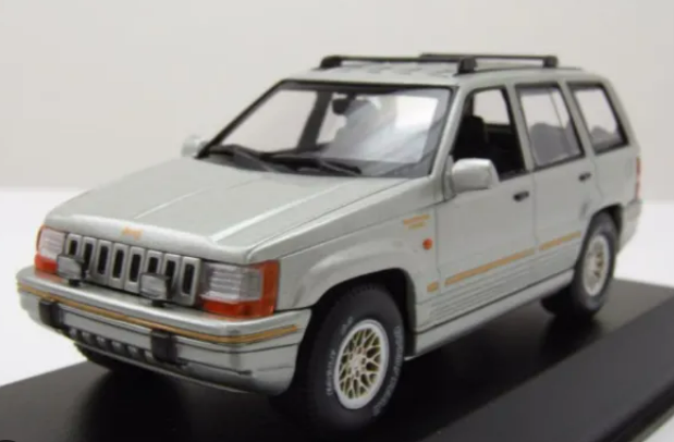 JEEP GRAND CHEROKEE GRIS MAXICHAMPS 1/43°