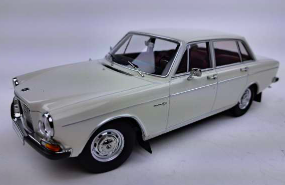 VOLVO 164 CASCADE WHITE - TRIPLE 9 1/18