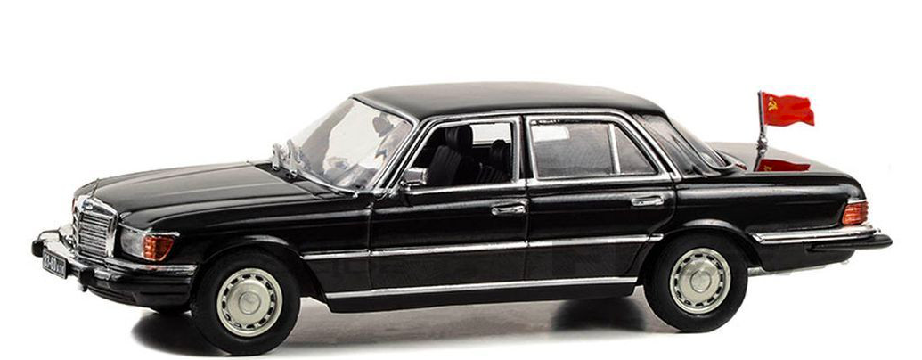 MERCEDES-BENZ 450 SEL 450 1977 - GREENLIGHT 1/43