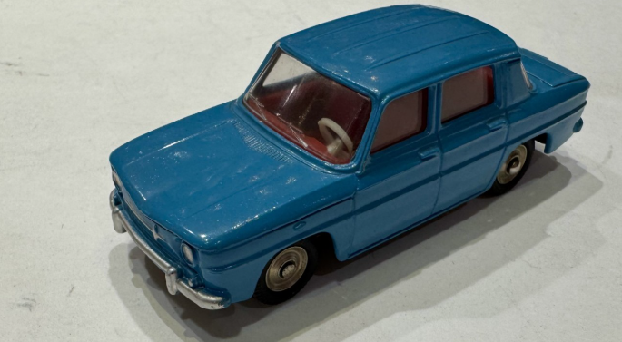 RENAULT R8 BLEU DINKY 1/43°