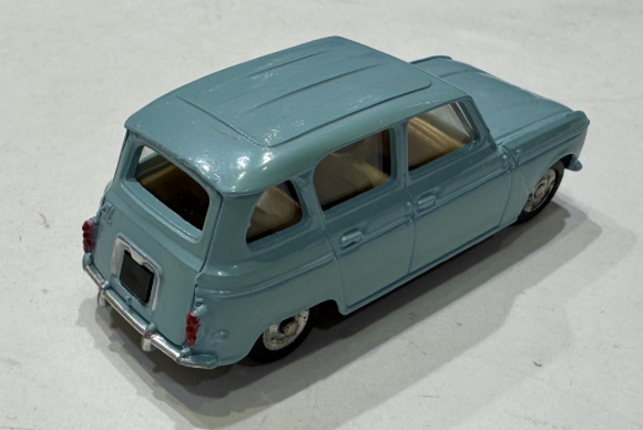 RENAULT 4L BLEU DINKY 1/43°