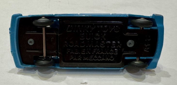 BUICK ROADMASTER BLEU DINKY 1/43°