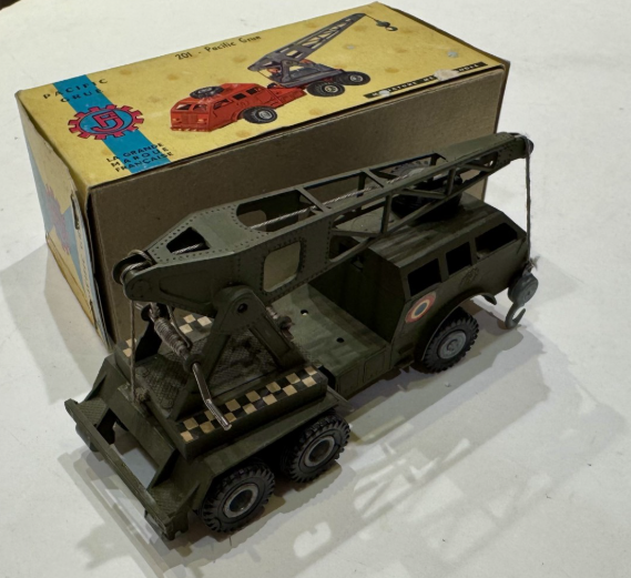PACIFIQUE GRUE GENIE MILITAIRE FRANCE JOUET 1/43°