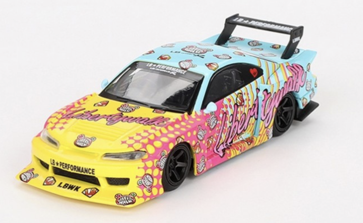 NISSAN SILVA (S15) LB SUPER SILHOUETTE LBWK KUMA RHD MINI GT 1/64°