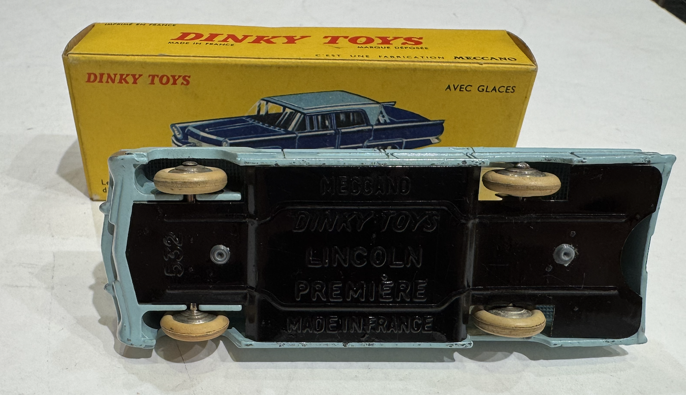 LINCOLN "PREMIÈRE" DINKY TOYS 1/43°