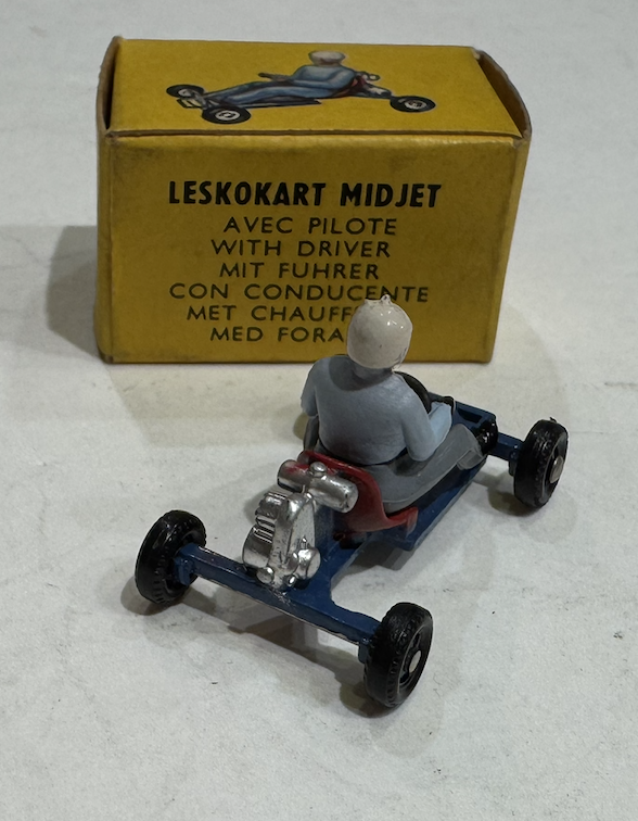 LESKOKART MIDJET AVEC PILOTE DINKY TOYS 1/43°