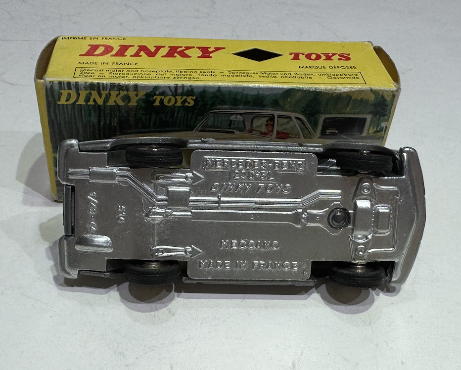 MERCEDES-BENZ 230 SL DINKY TOYS 1/43°