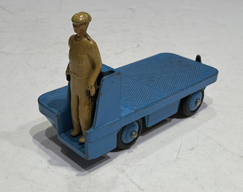 B.E.V TRUCK DINKY TOYS 1/43°