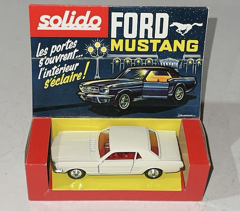 FORD MUSTANG SOLIDO 1/43°