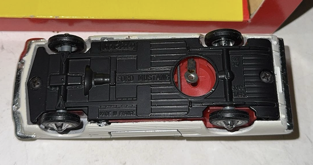 FORD MUSTANG SOLIDO 1/43°