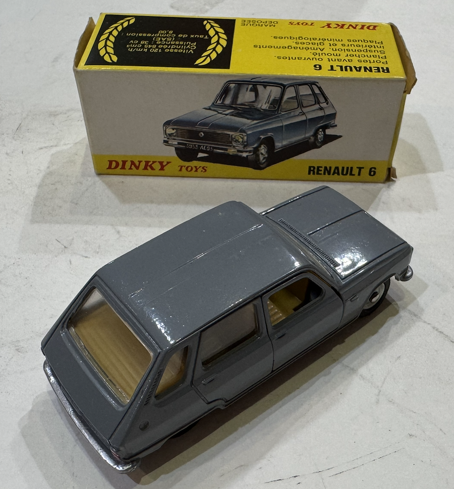 RENAULT 6 DINKY TOYS 1/43°