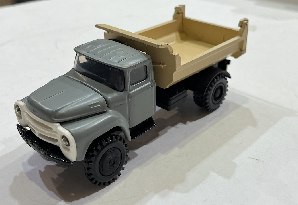CAMION RUSSE NOVOEXPORT 1/43°