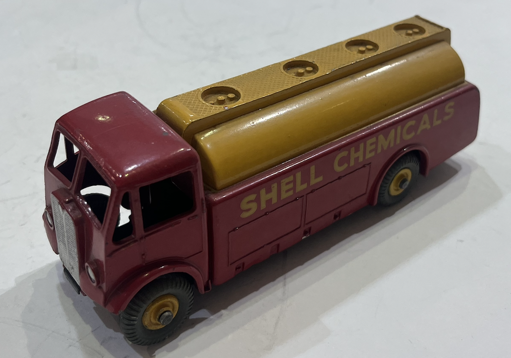 AEC MONARCH THOMPSON TANK DINKY SUPERTOYS 1/43