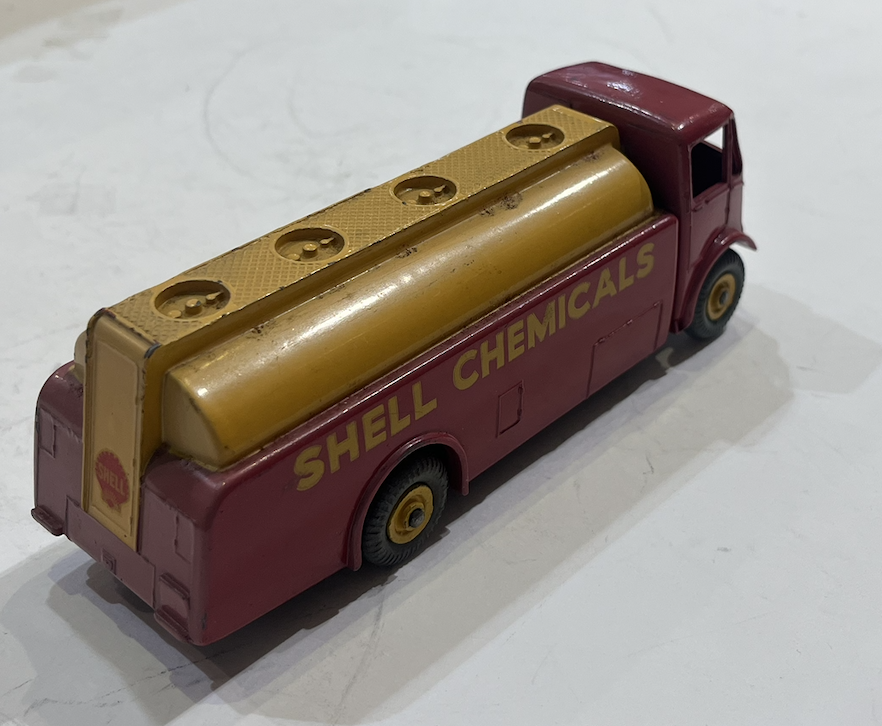 AEC MONARCH THOMPSON TANK DINKY SUPERTOYS 1/43