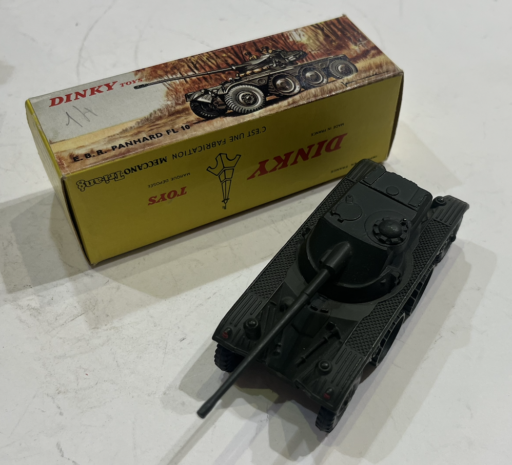 PANHARD ENGIN BLINDÉ DE RECONNAISSANCE À TOURELLE FL 1 DINKY TOYS 1/43°