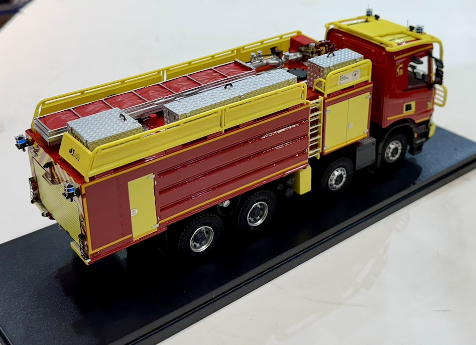 SCANIA P450 GALLIN CCFS 32 F ALERTE 1/43°