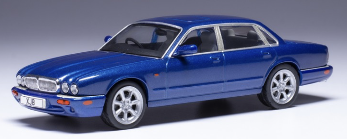 Jaguar XJ8 X308 1998 Blue Met IXO 1/43
