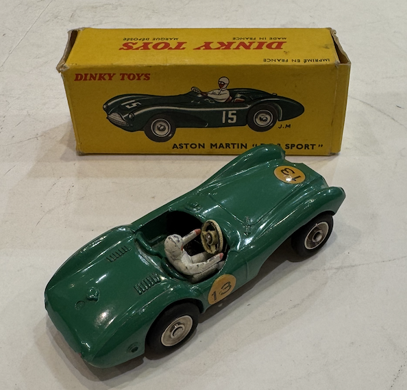 ASTON MARTIN DB3 SPORT DINKY TOYS 1/43