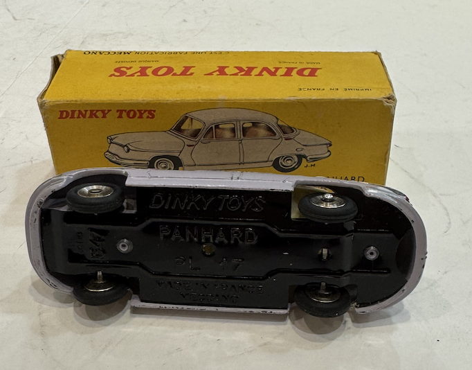PANHARD PL 17 DINKY 1/43