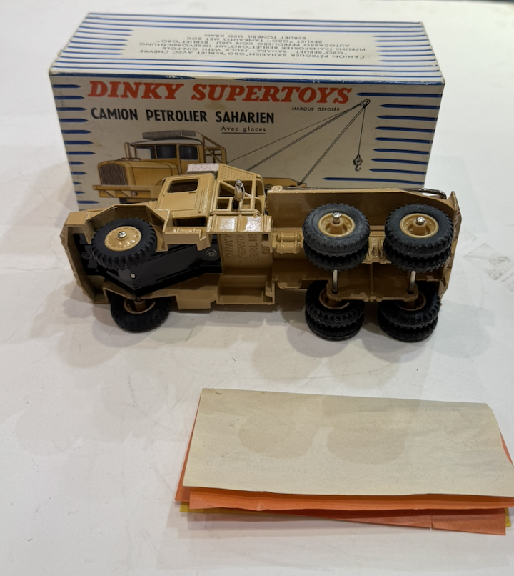 BERLIET GBO CAMION PETROLIER SAHARIEN DINKY 1/43