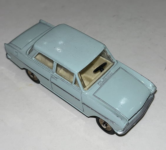 OPEL KADETT DINKY 1/43