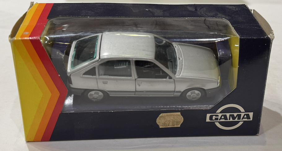 OPEL KADETT GLS GAMA 1/43