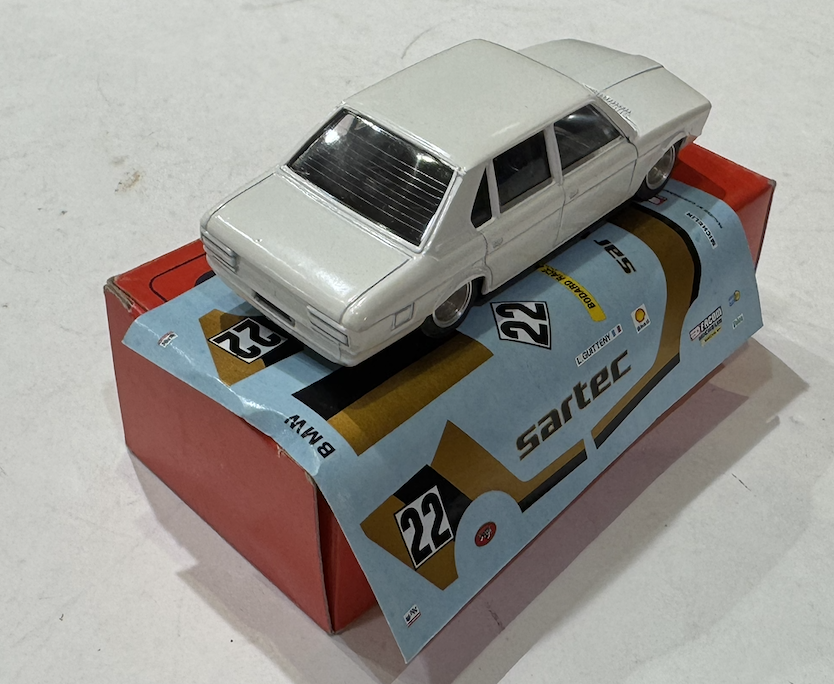 BMW 528 SARTEC SOLIDO TOP 43 1/43