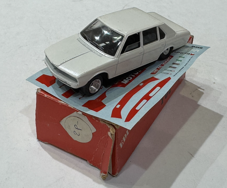 BMW 528 MOTUL PRODUCTION 1982 SOLIDO TOP 43 1/43