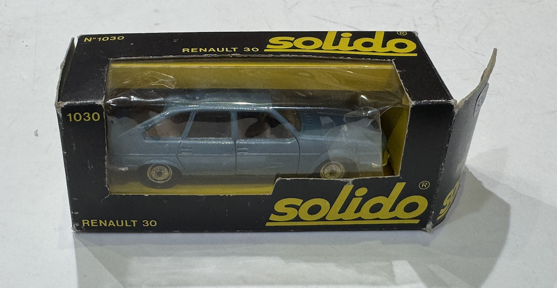RENAULT 30 SOLIDO 1/43