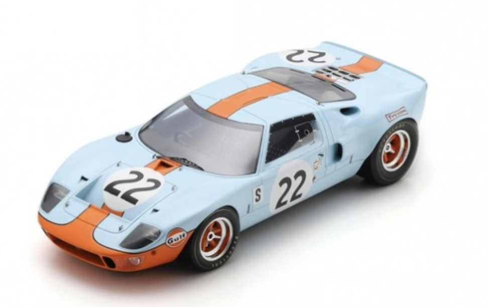 FORD GT40 N°22 Vainqueur 12H Sebring 1969 J. Ickx – J. Oliver SPARK 1/18