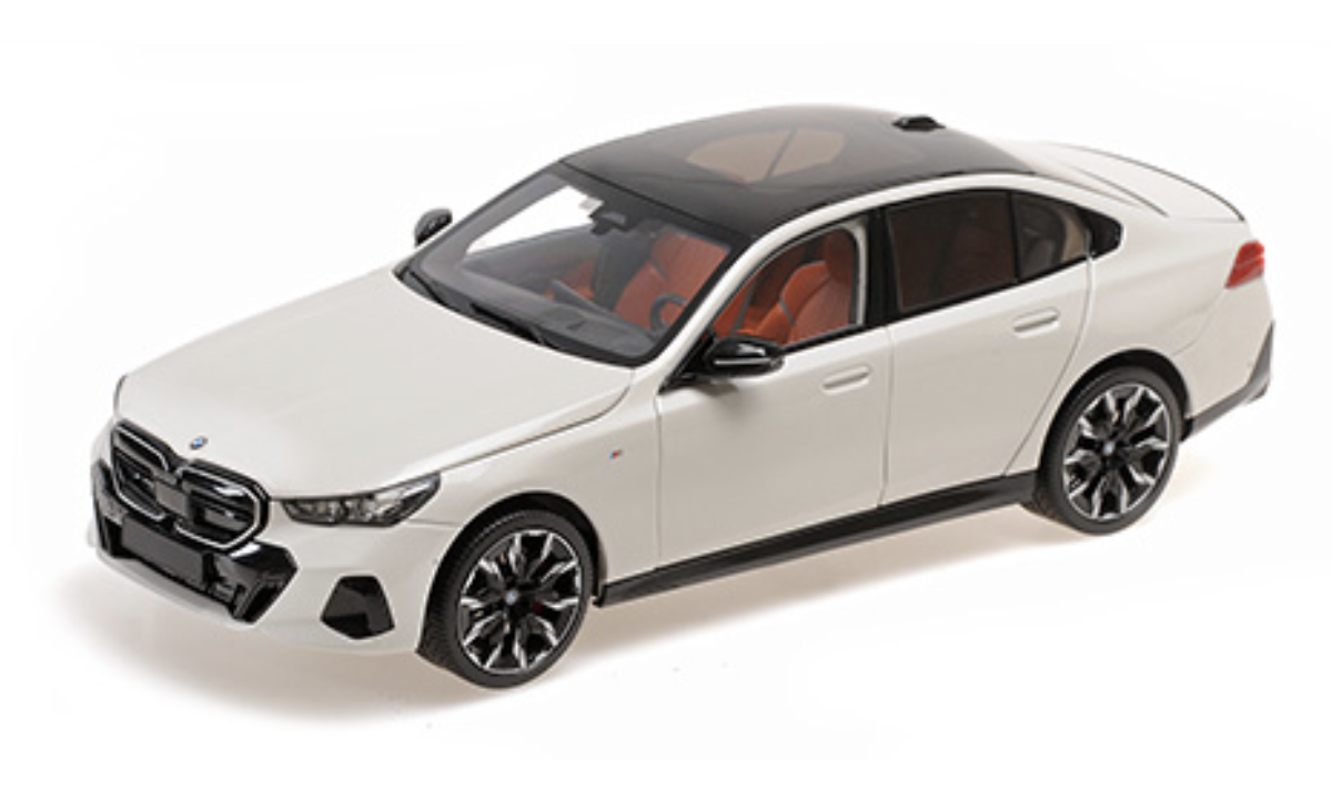 BMW i5 2023 BLANC MINICHAMPS 1/18