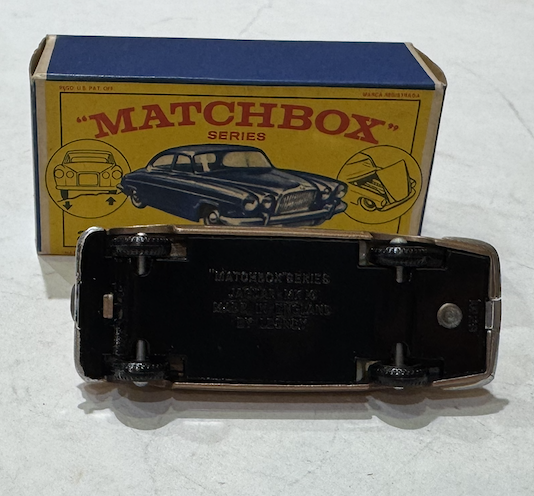 JAGUAR MK 10 MATCHBOX 1/64