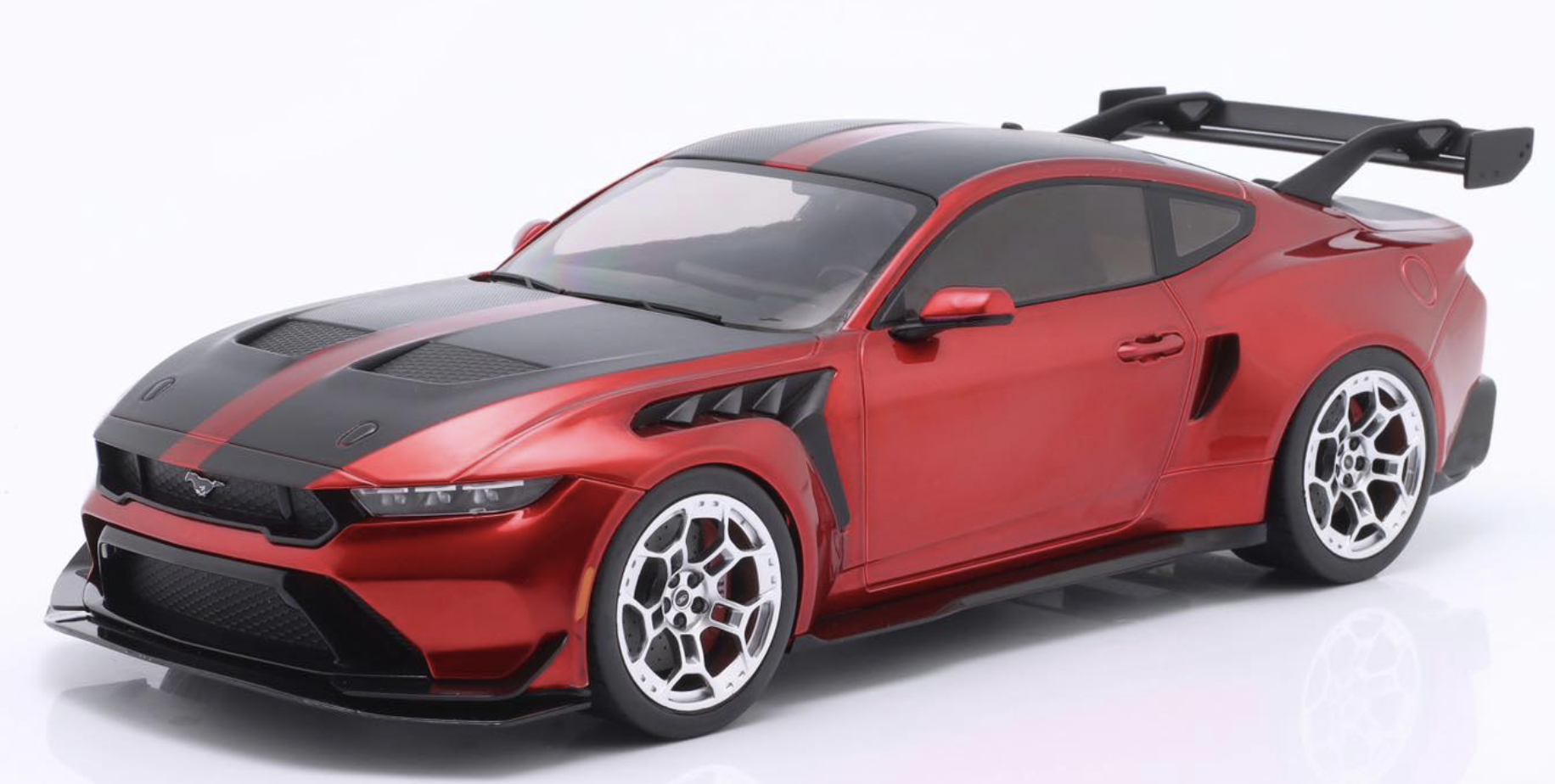 FORD MUSTANG GTD RED 2025 IXO 1/18