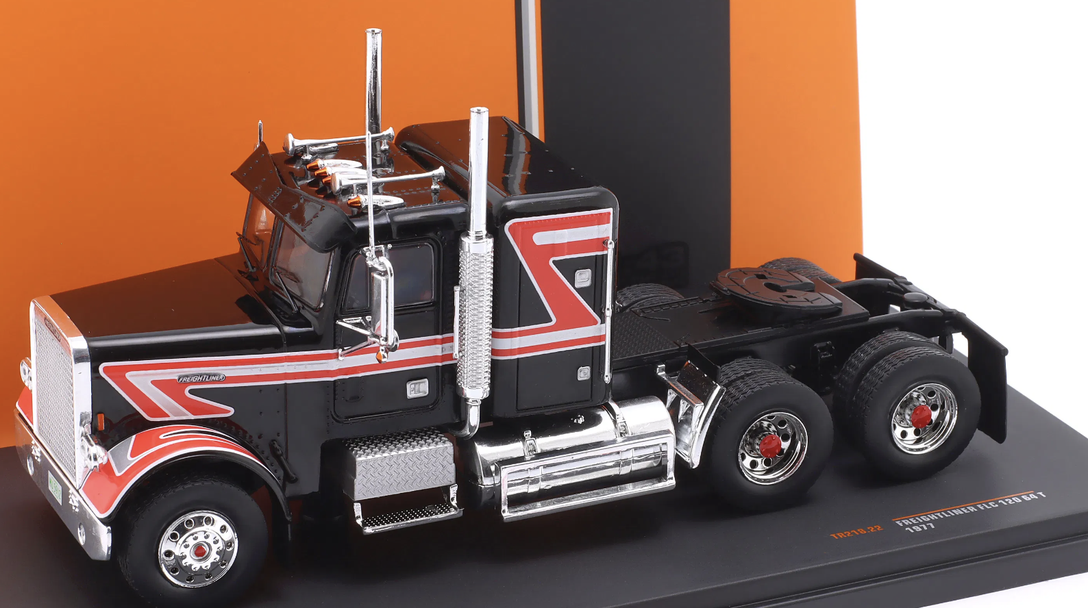 Freightliner FLC 120 64 T SZM Année de construction 1977 noir / rouge 1:43 Ixo