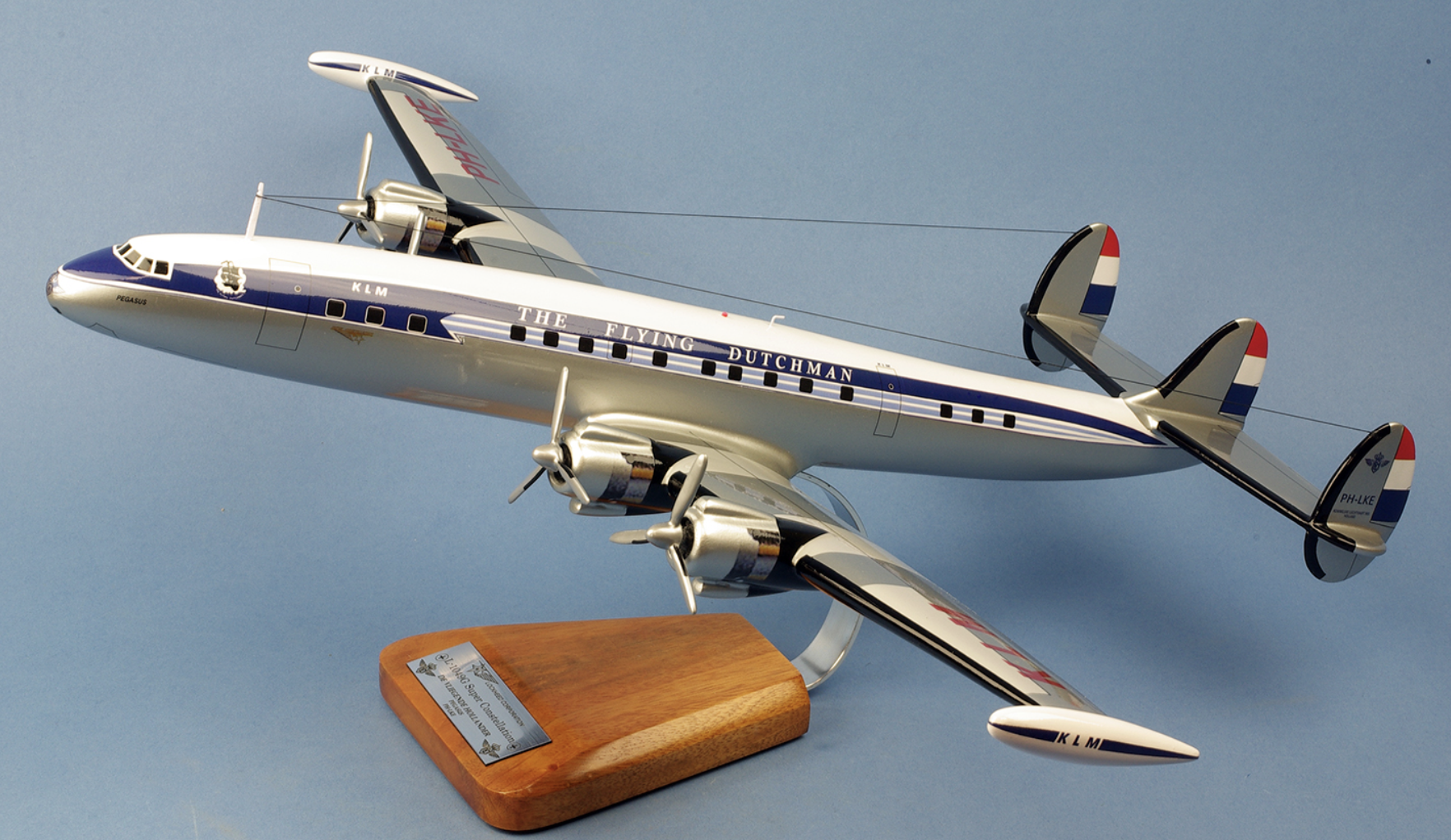 Lockheed L.1049 Super G KLM PH-LKE “Pegasus” PILOT'S STATION 1/72
